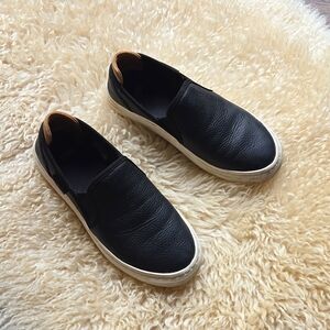 Ugg alameda slip on shoes